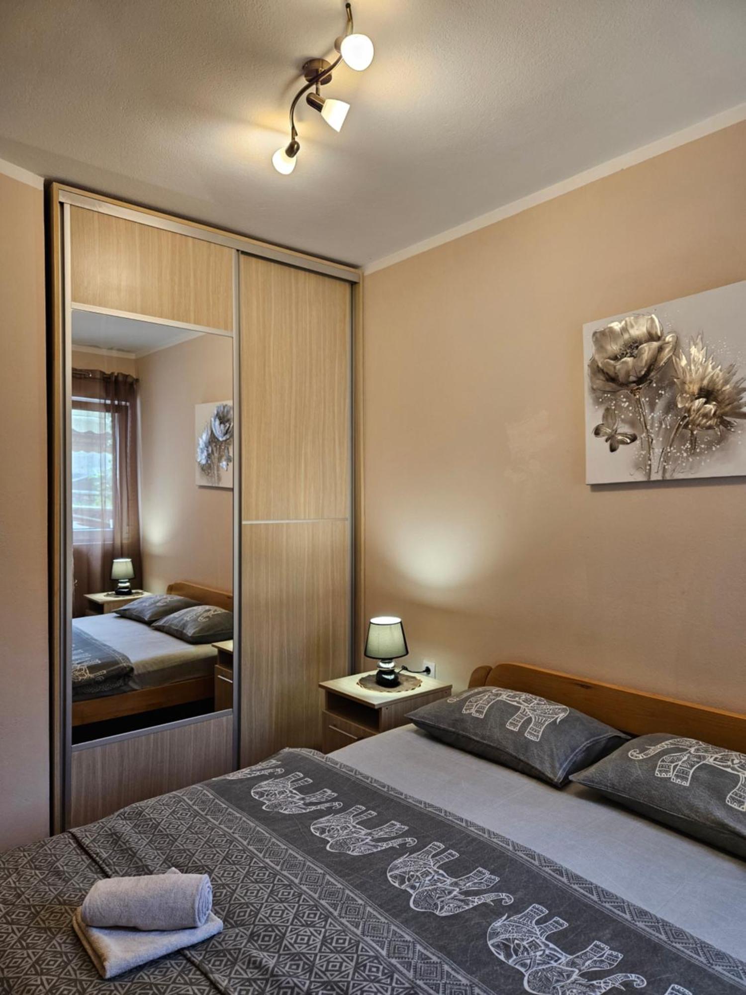 Apartment Aleksandar Kotor Zewnętrze zdjęcie