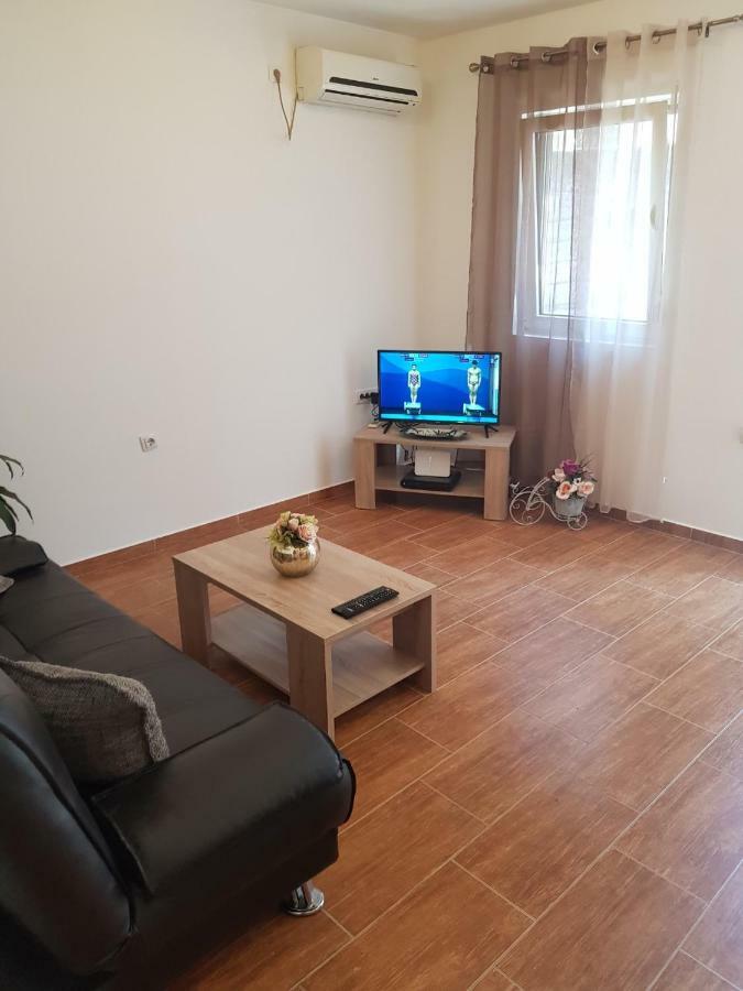 Apartment Aleksandar Kotor Zewnętrze zdjęcie