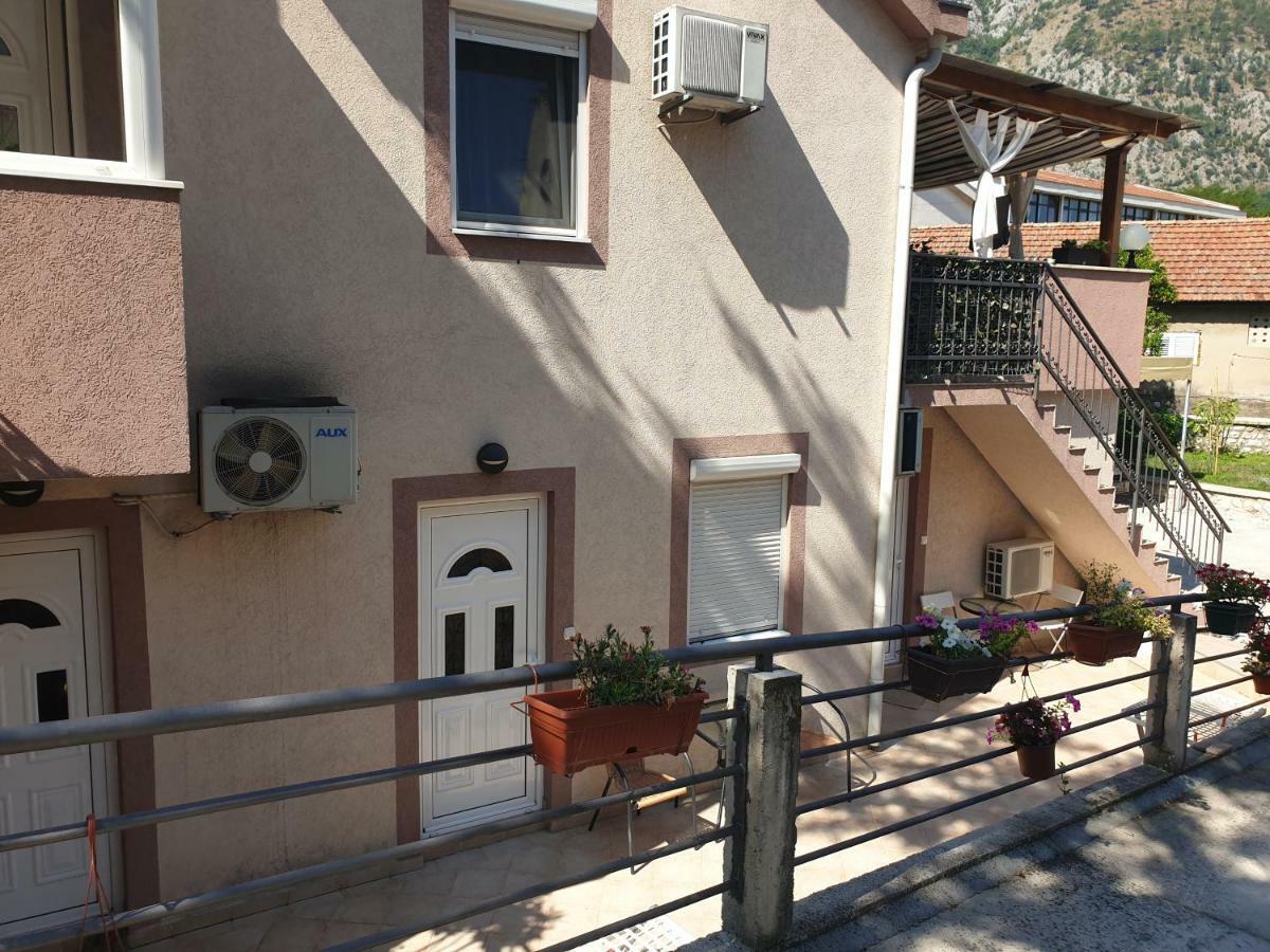 Apartment Aleksandar Kotor Zewnętrze zdjęcie